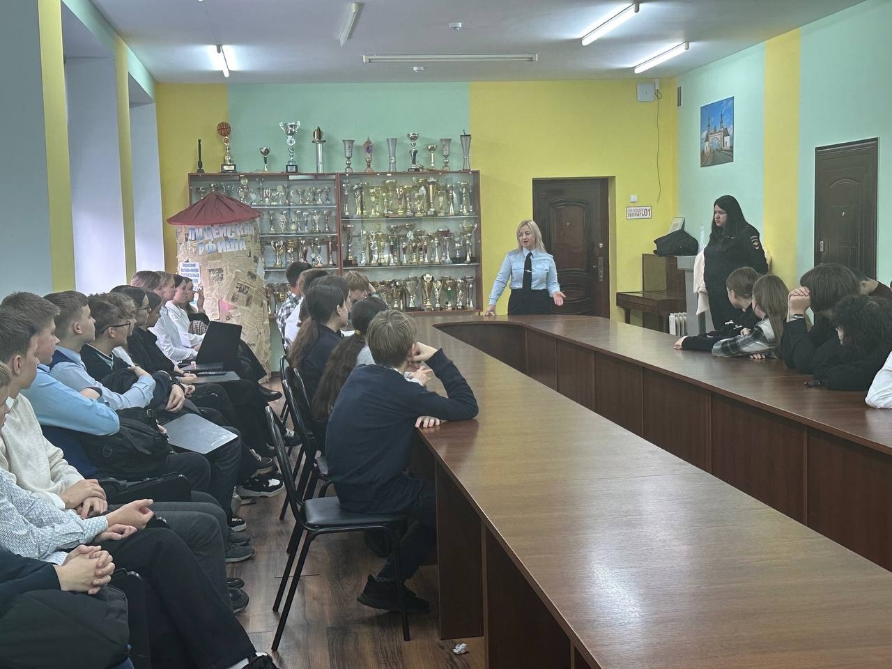 «Нет ненависти и вражде».