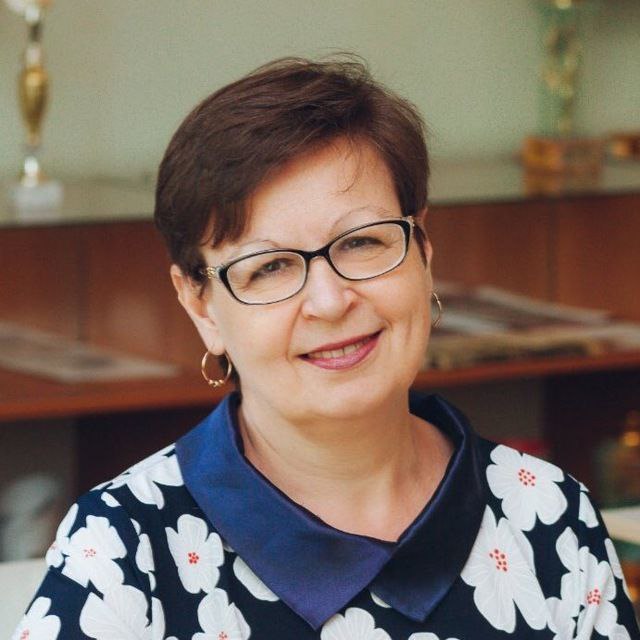 Николайчик Ирина Владиславовна.
